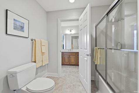 229 Eagle Cliff Cove Huntertown IN 46748