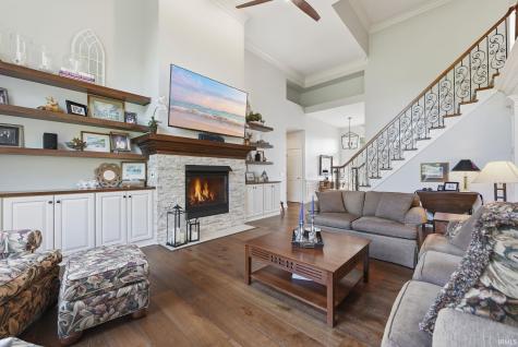 229 Eagle Cliff Cove Huntertown IN 46748