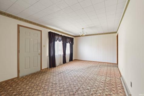 102 Eastgate Avenue Loogootee IN 47553