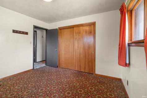 102 Eastgate Avenue Loogootee IN 47553