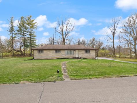102 Eastgate Avenue Loogootee IN 47553