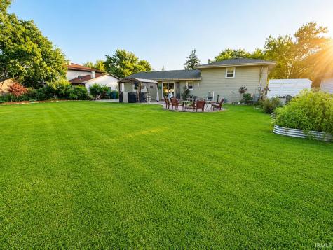 9375 Roosevelt Place Crown Point IN 46307