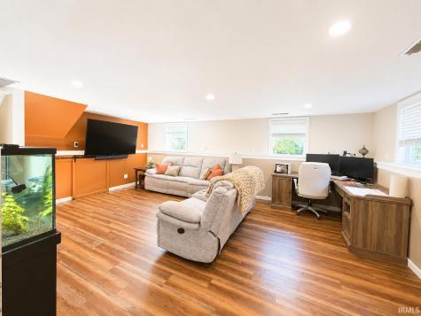 9375 Roosevelt Place Crown Point IN 46307