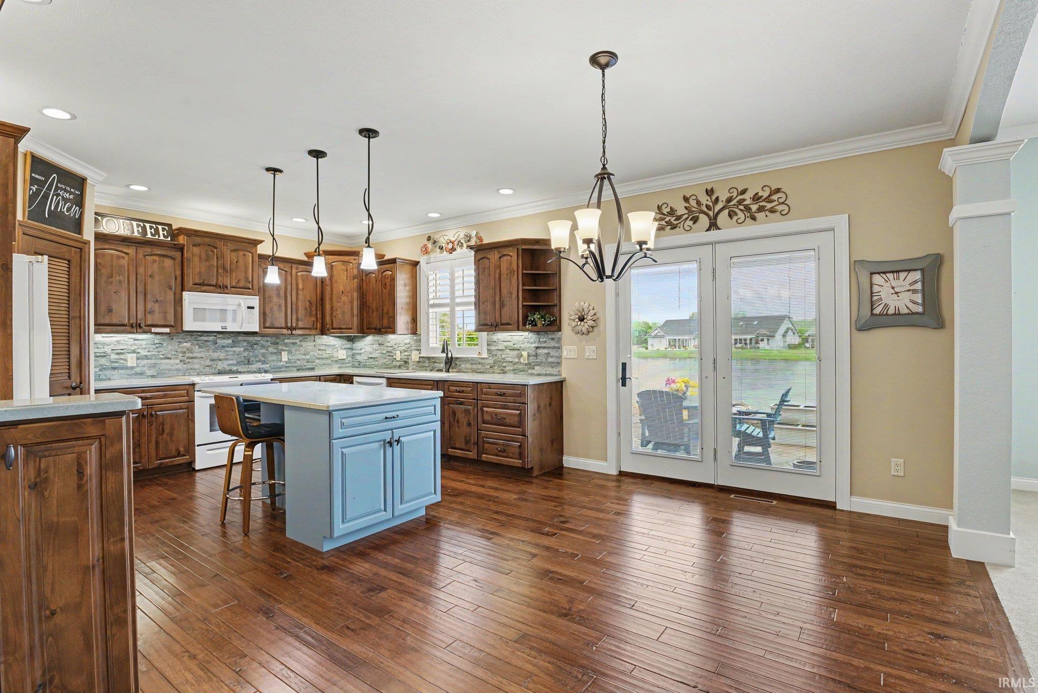 1898 Waterfall Drive Nappanee IN 46550