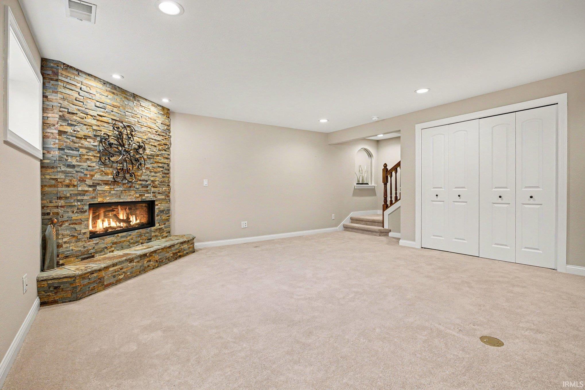 1898 Waterfall Drive Nappanee IN 46550