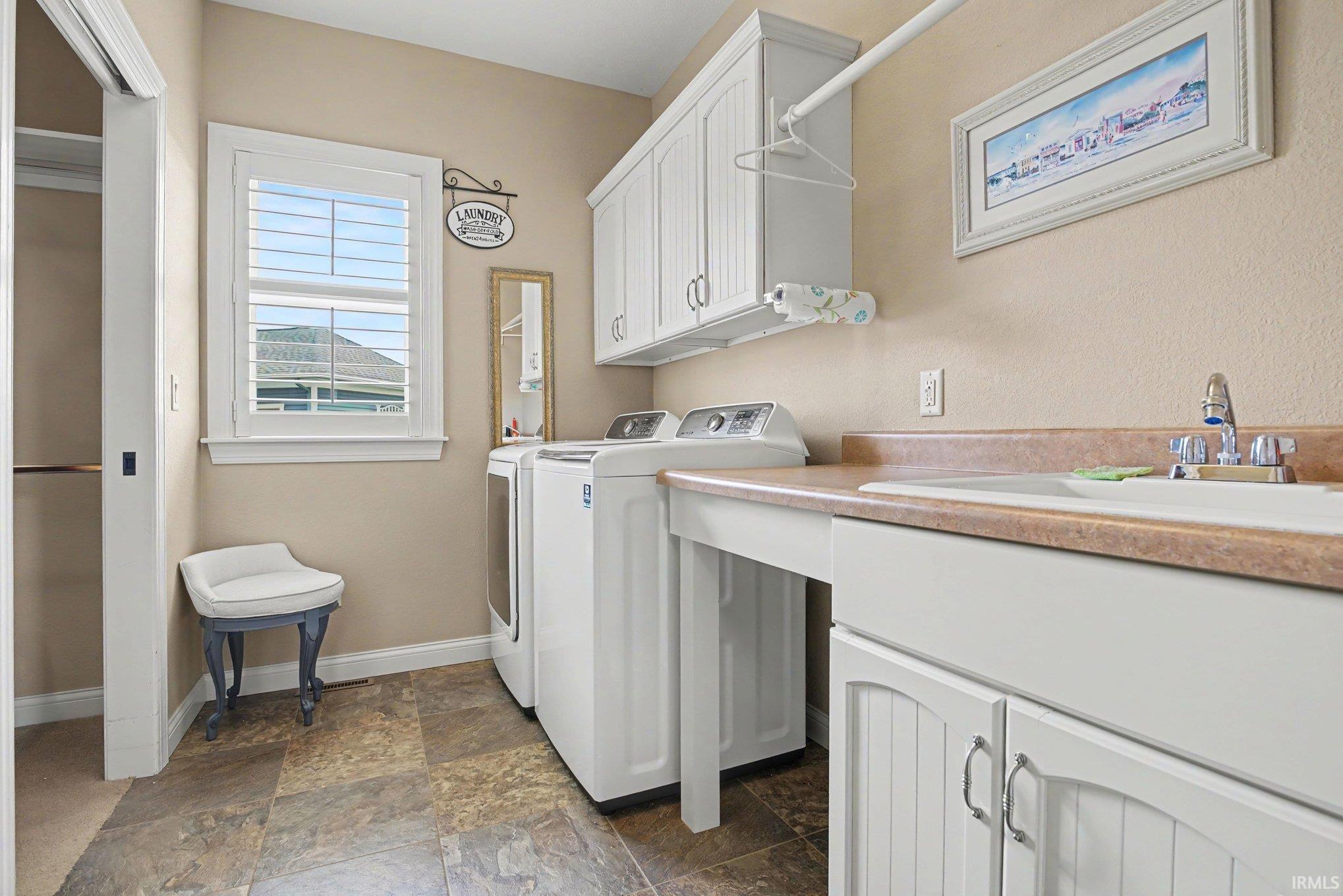1898 Waterfall Drive Nappanee IN 46550