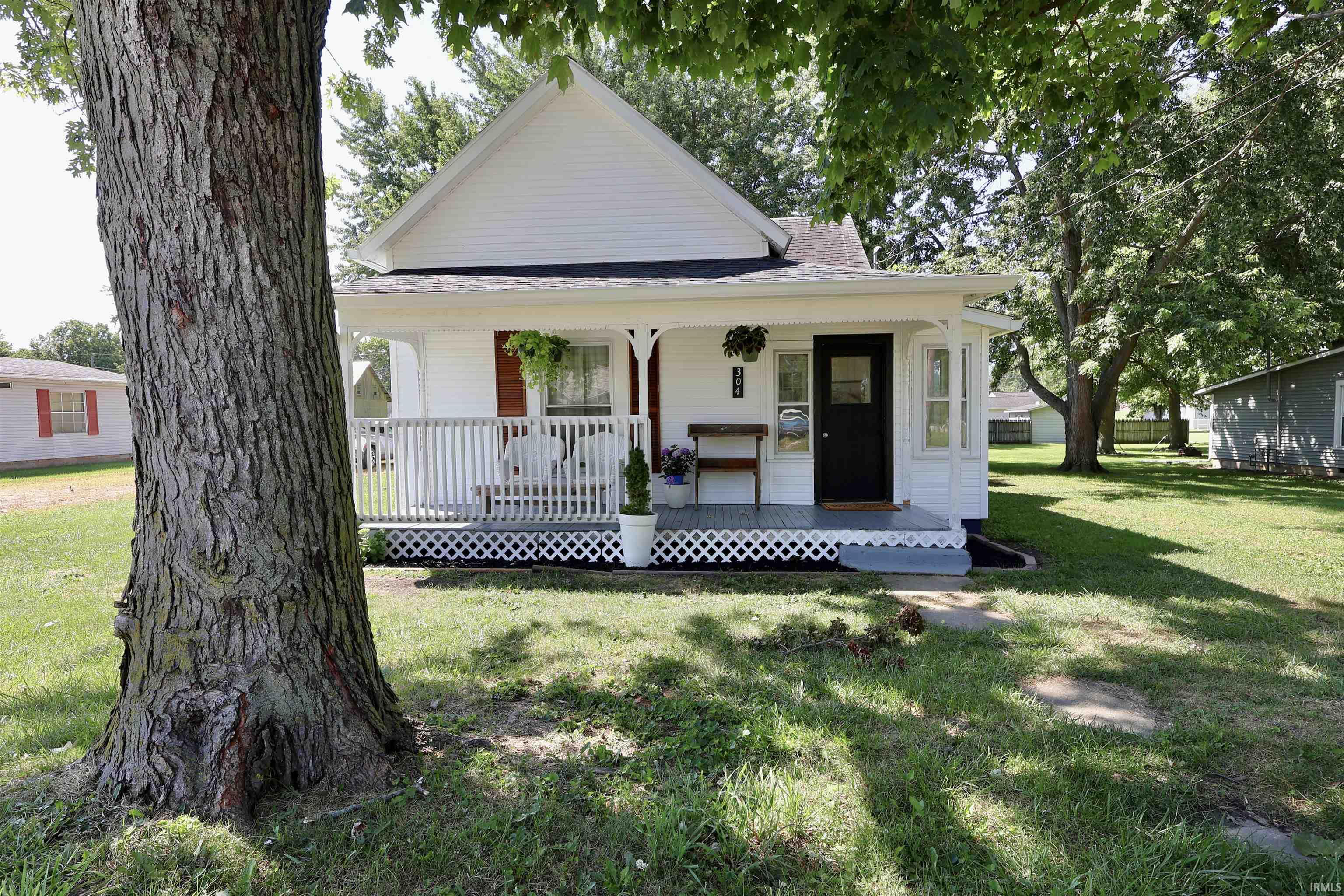 304 E Jackson Street Farmland IN 47340