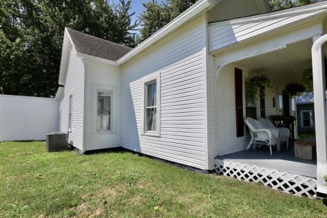 304 E Jackson Street Farmland IN 47340