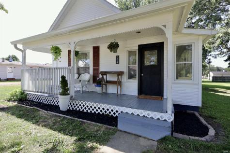 304 E Jackson Street Farmland IN 47340