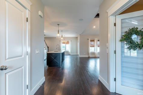 1512 Jacobs Drive Fort Wayne IN 46814