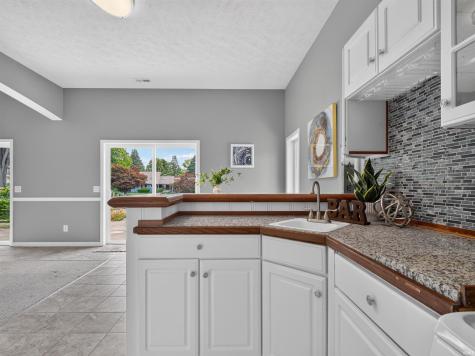 11348 N Biscayne Drive Cromwell IN 46732