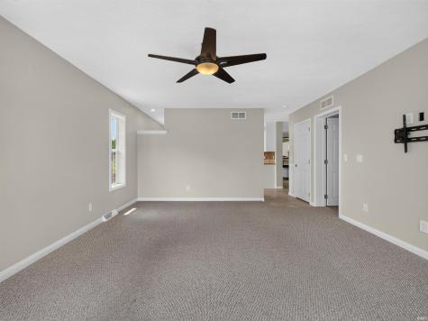 11348 N Biscayne Drive Cromwell IN 46732