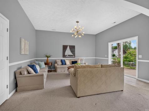 11348 N Biscayne Drive Cromwell IN 46732