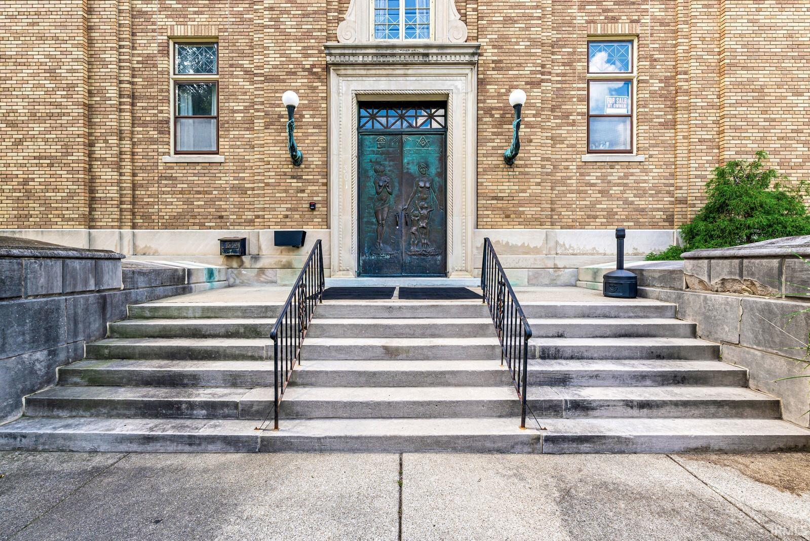 301 S 5th Street Goshen IN 46528