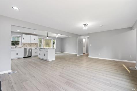 1009 W Monroe Street Plymouth IN 46563