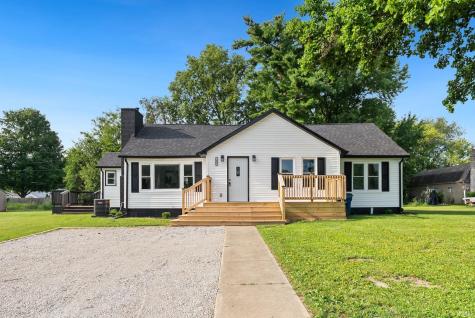 1009 W Monroe Street Plymouth IN 46563
