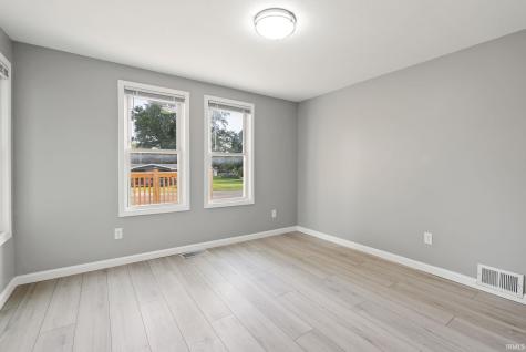 1009 W Monroe Street Plymouth IN 46563