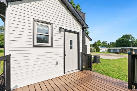 1009 W Monroe Street Plymouth IN 46563