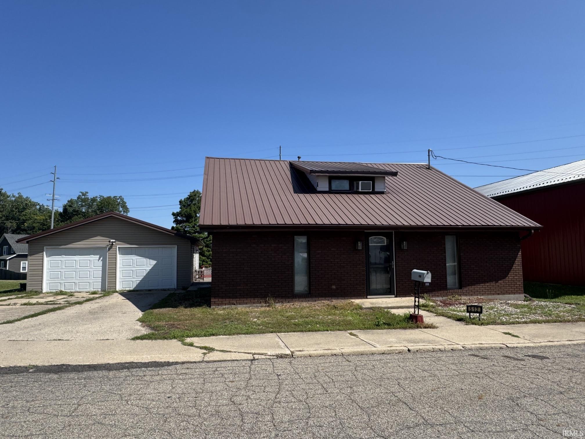512 E 8th Street Rochester IN 46975