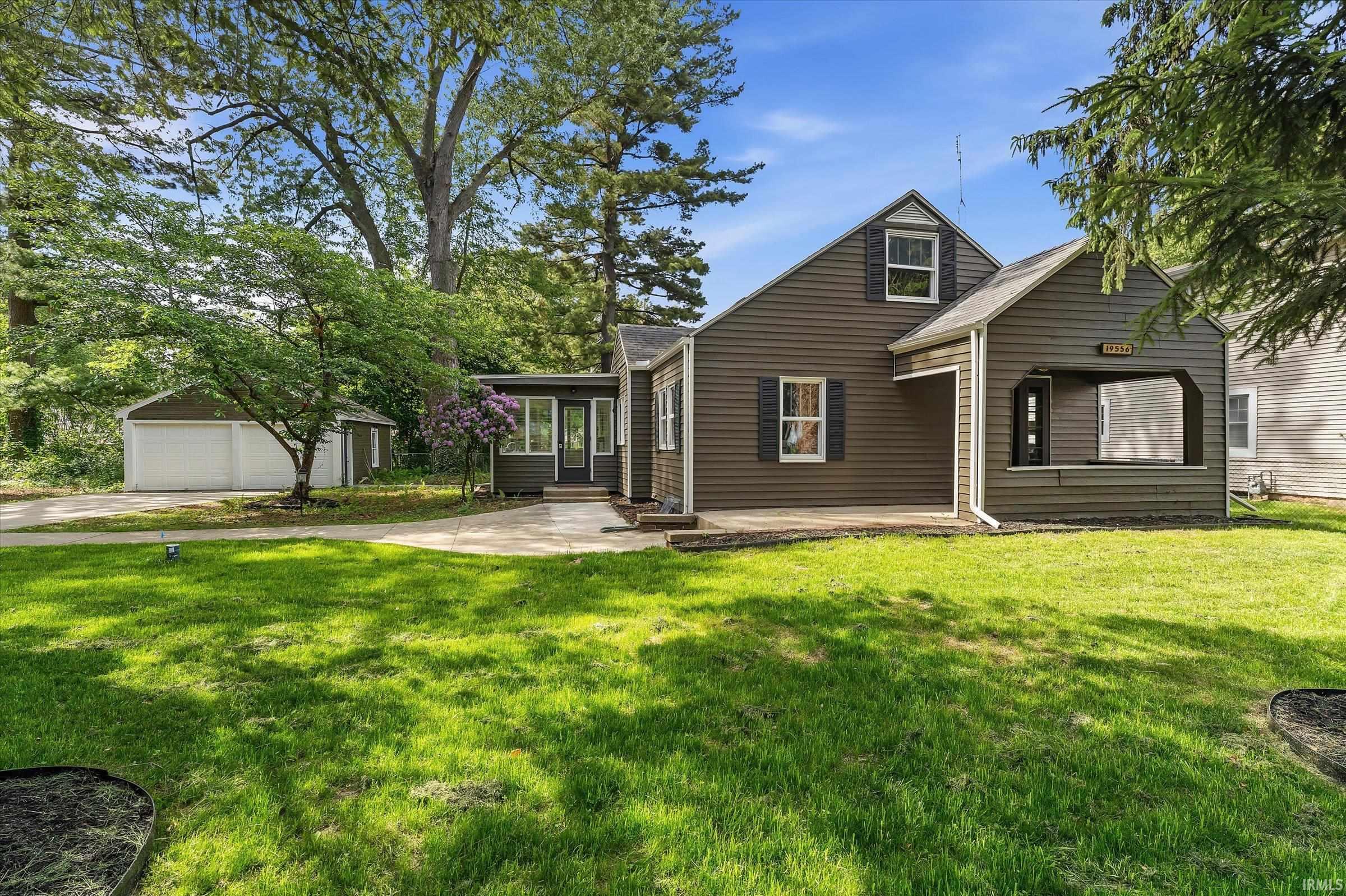 19556 N Paxson Drive South Bend IN 46637