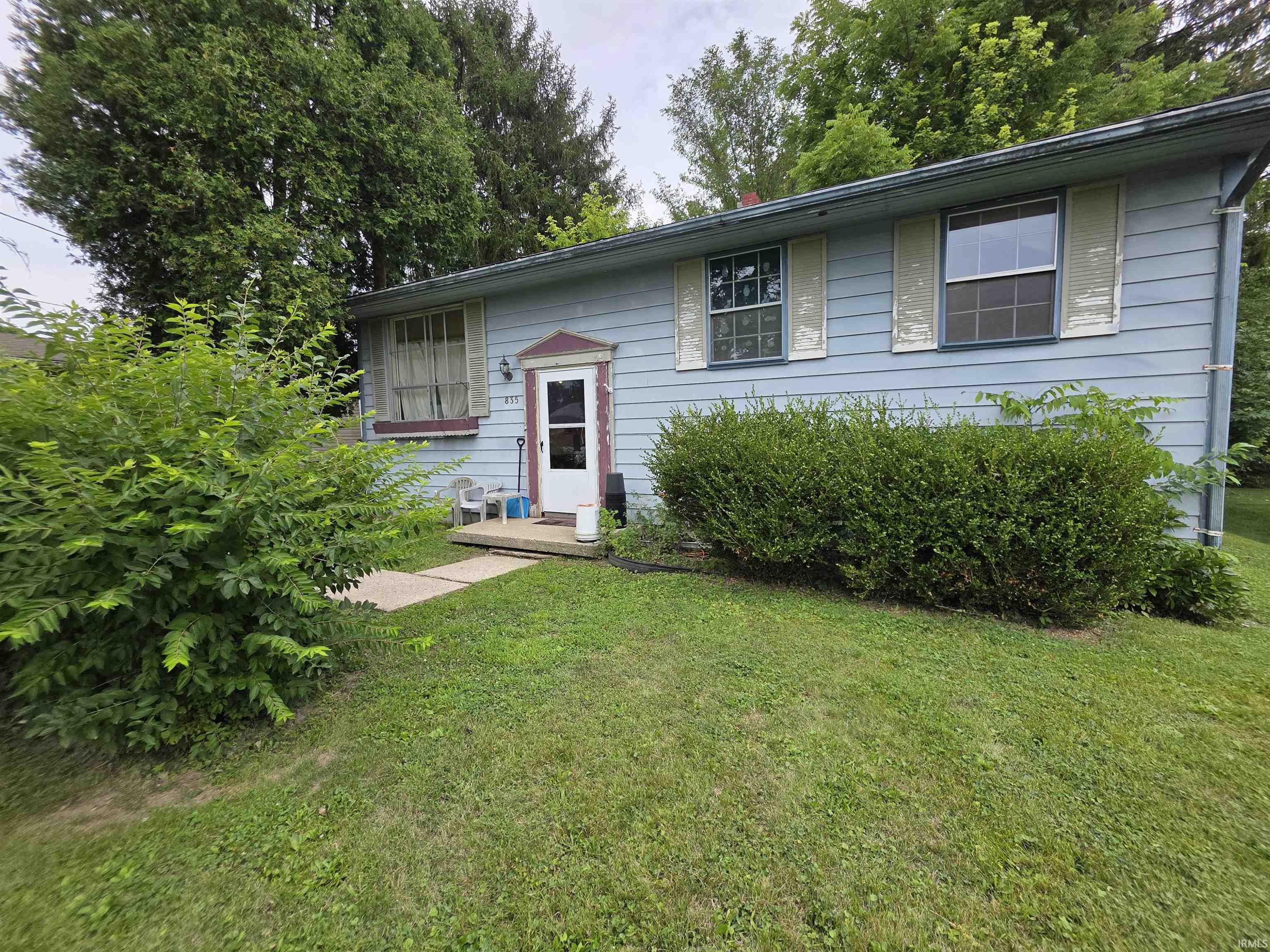 835 Zahn Street Huntington IN 46750