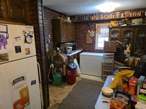 835 Zahn Street Huntington IN 46750