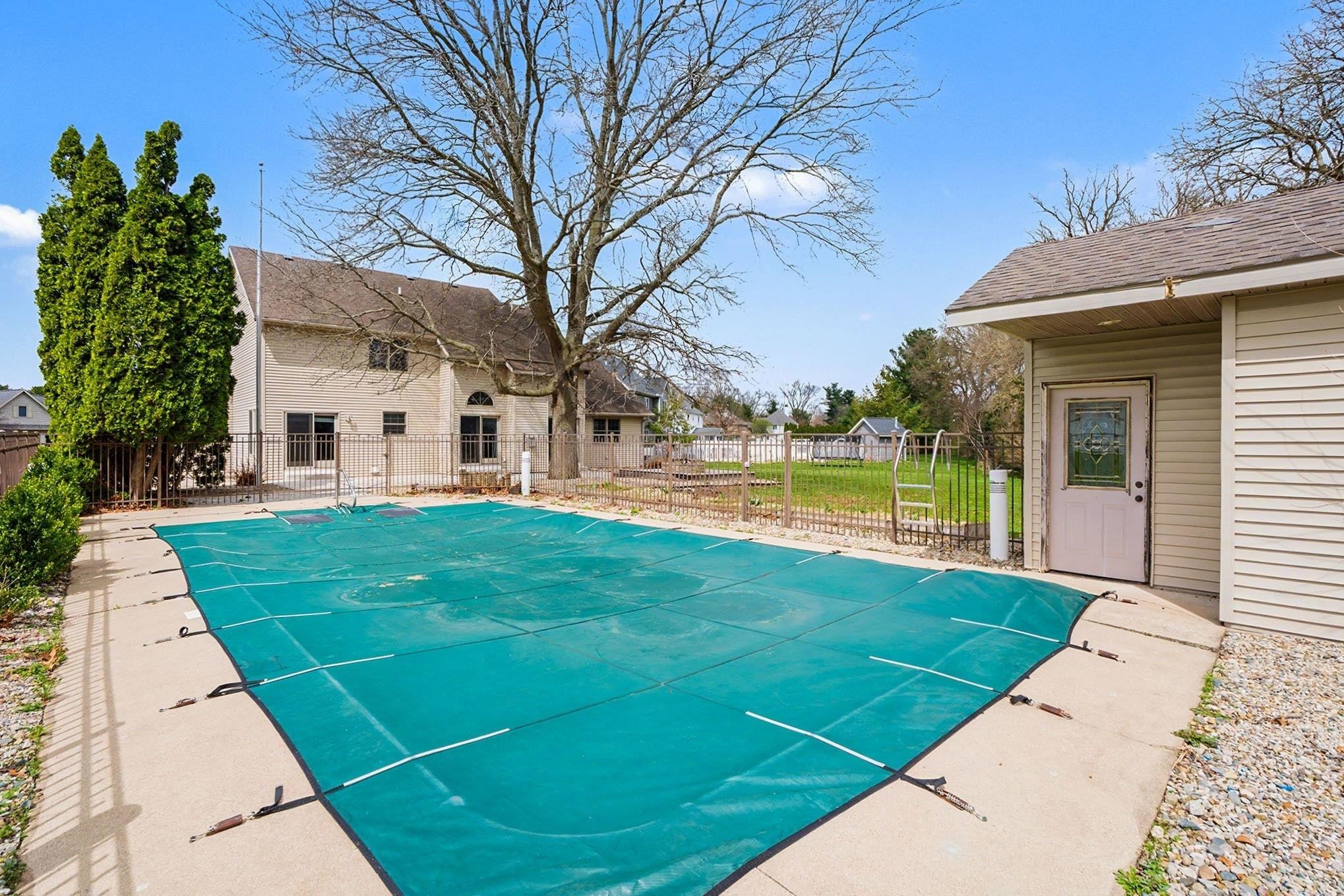 57120 Bluff Crest Drive Elkhart IN 46516