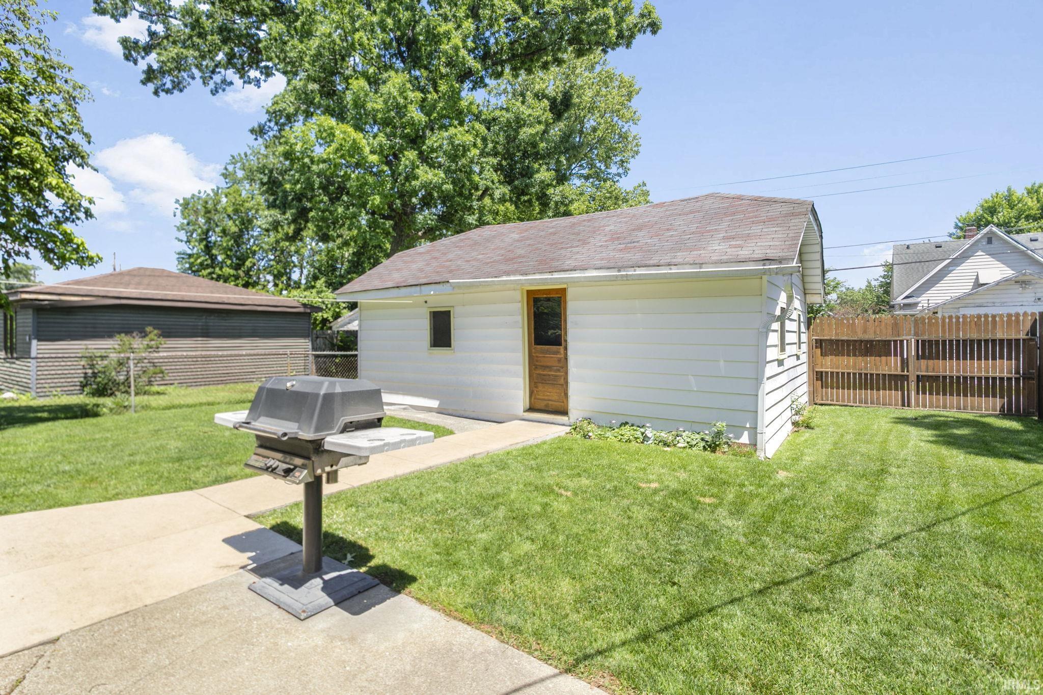 830 S 24th Street South Bend IN 46615