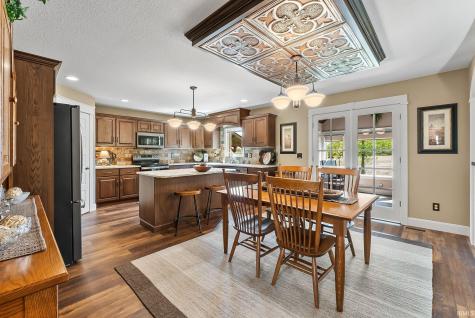 18736 Roselle Cove Auburn IN 46706