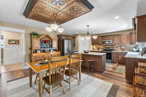18736 Roselle Cove Auburn IN 46706