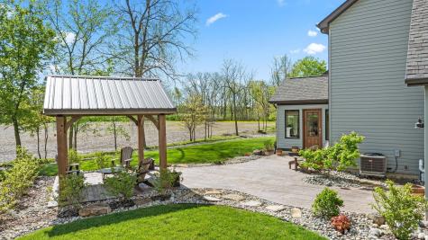 18736 Roselle Cove Auburn IN 46706