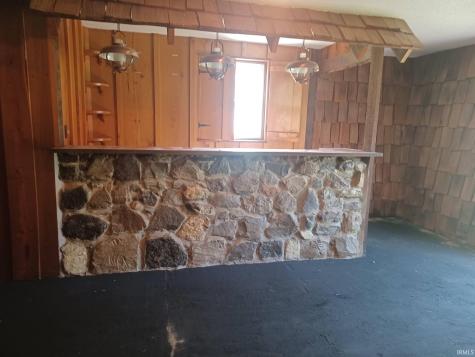 4400 S Aj Drive Wadesville IN 47638