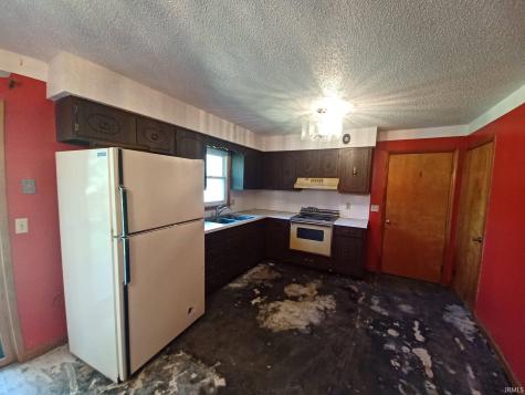 4400 S Aj Drive Wadesville IN 47638
