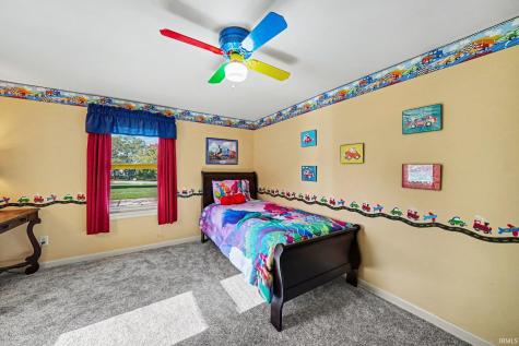 2412 S Twyckenham Drive South Bend IN 46614