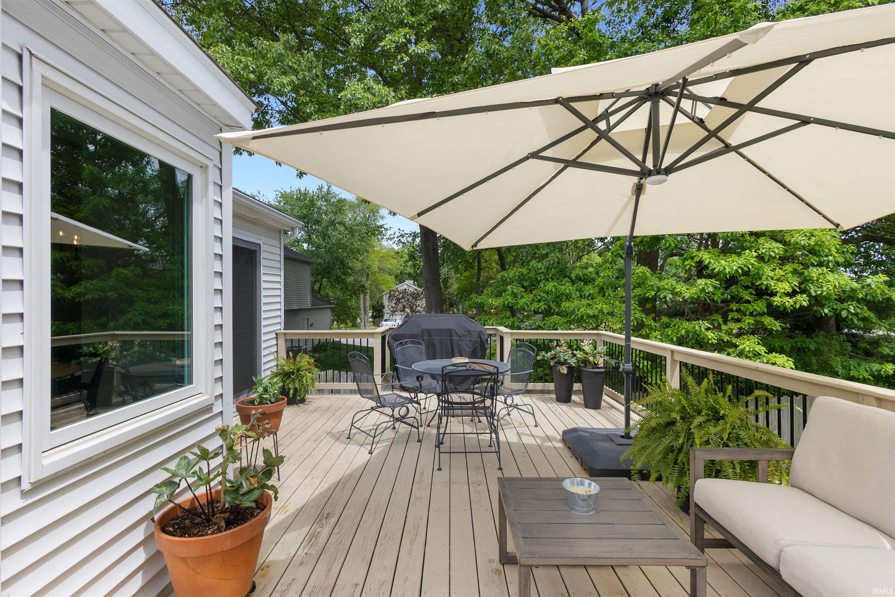 1818 Eagle Point Court South Bend IN 46628