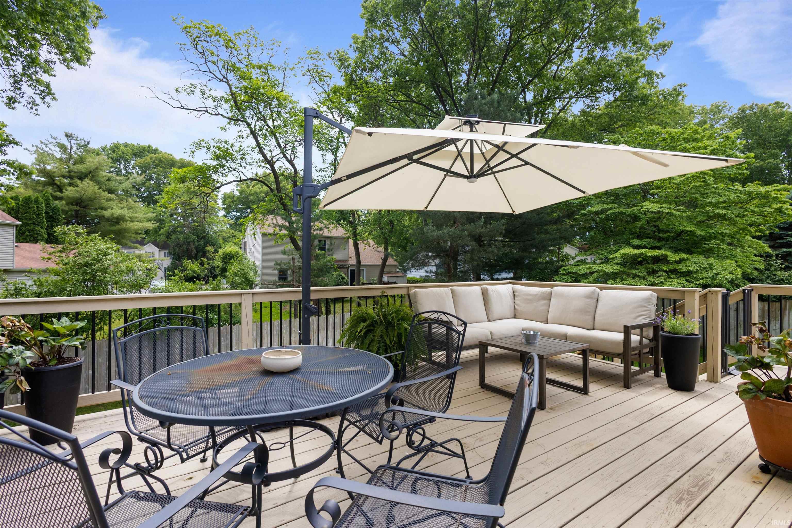 1818 Eagle Point Court South Bend IN 46628