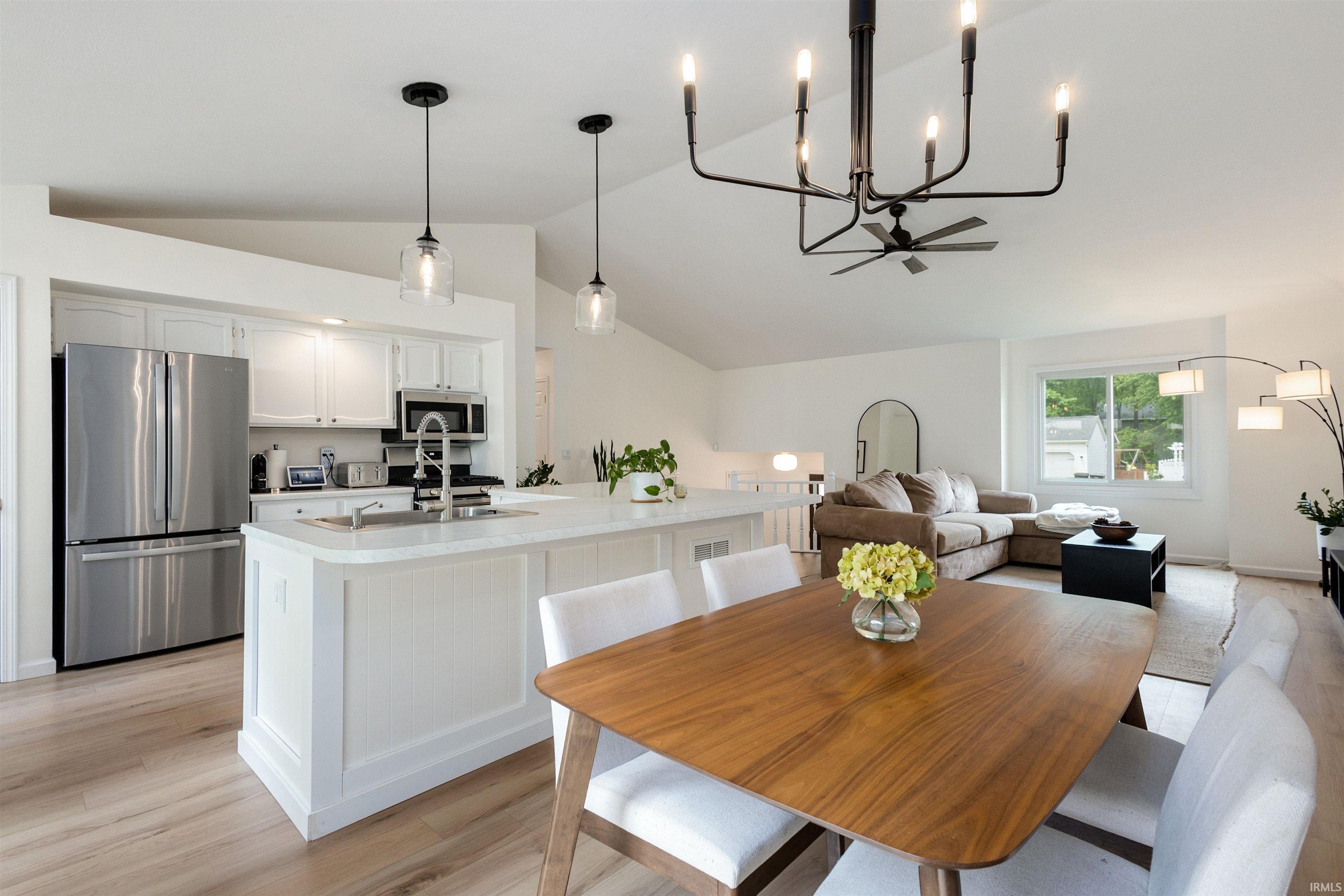 1818 Eagle Point Court South Bend IN 46628