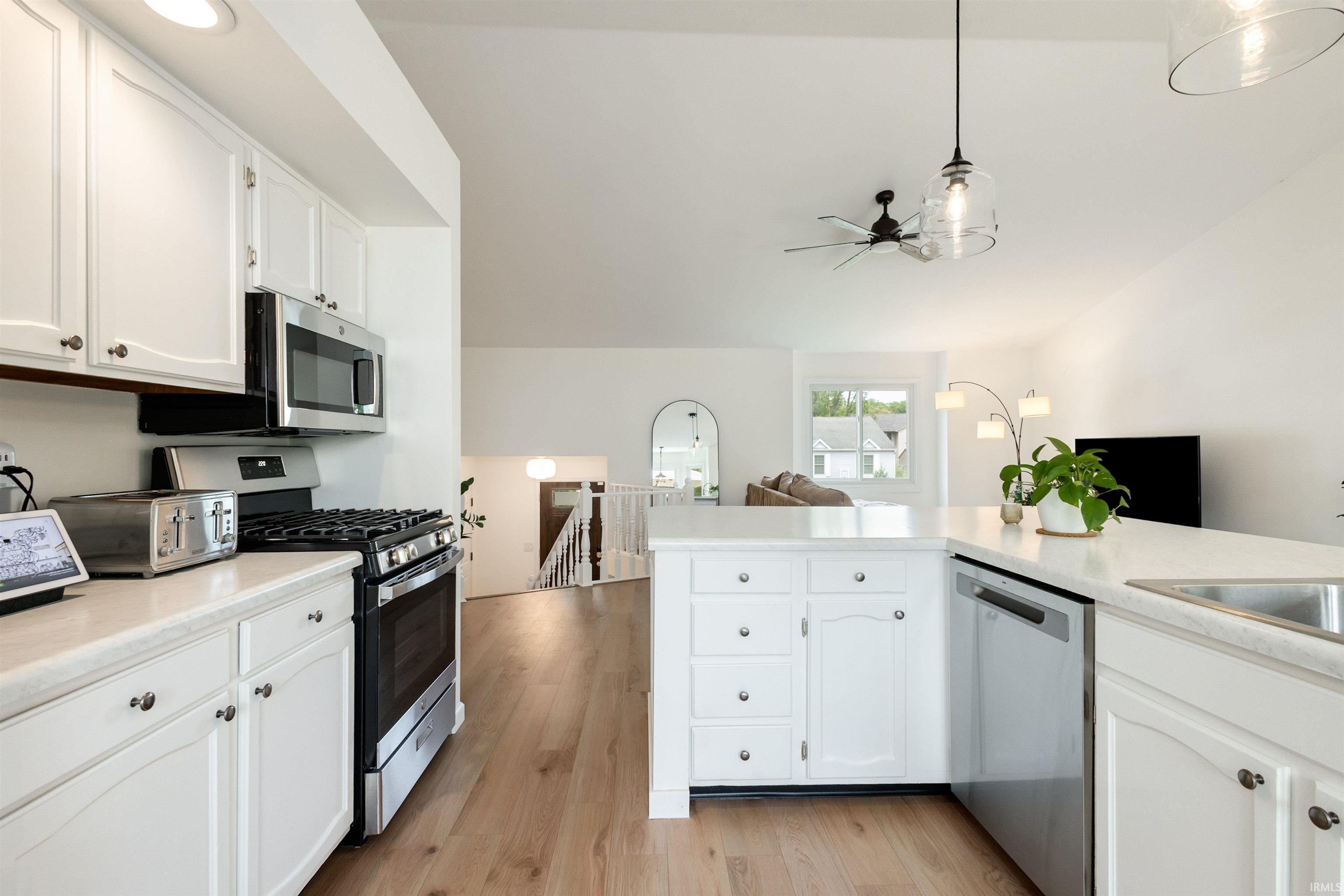 1818 Eagle Point Court South Bend IN 46628
