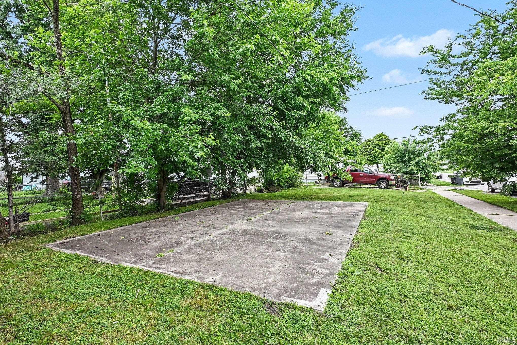 801 Dundee Street South Bend IN 46619