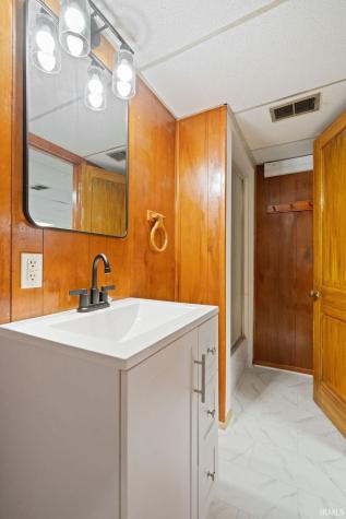 703 Grove Avenue Kokomo IN 46902