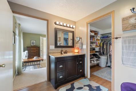 2127 Bluewater Drive Warsaw IN 46580