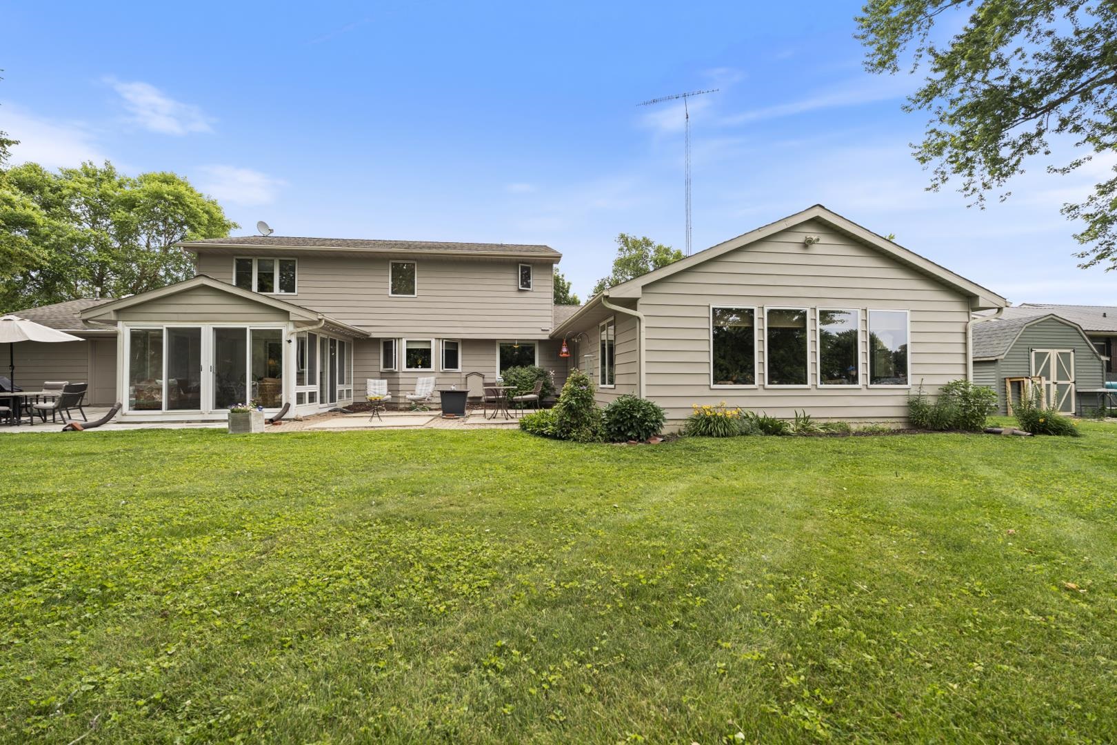 2127 Bluewater Drive Warsaw IN 46580