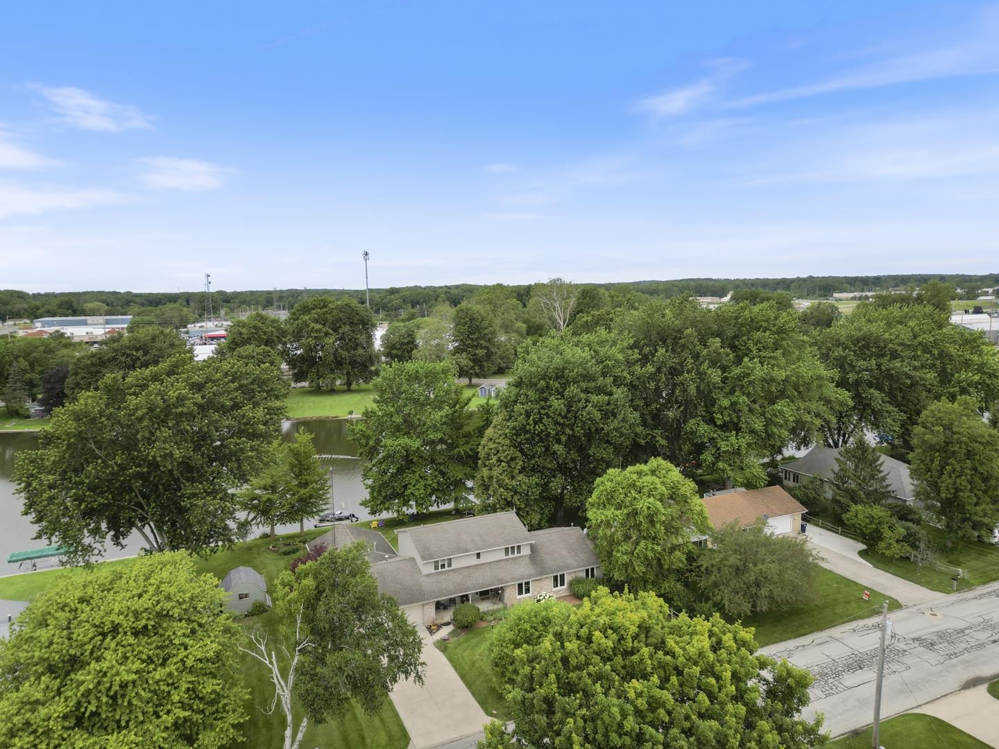 2127 Bluewater Drive Warsaw IN 46580