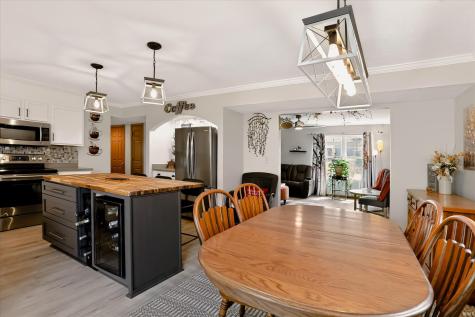 1544 W Edinburgh Bend Bloomington IN 47403