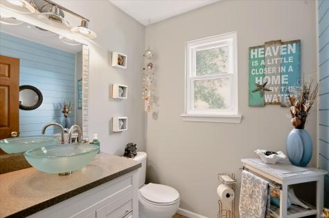 1544 W Edinburgh Bend Bloomington IN 47403