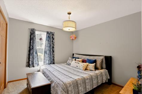 1544 W Edinburgh Bend Bloomington IN 47403