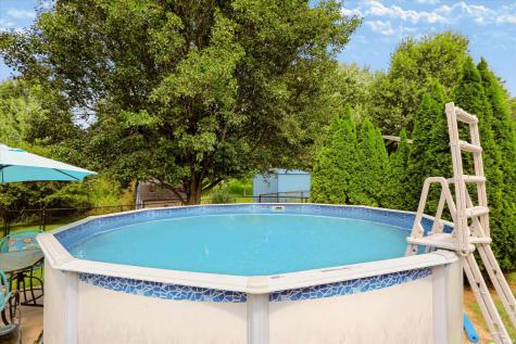 1544 W Edinburgh Bend Bloomington IN 47403