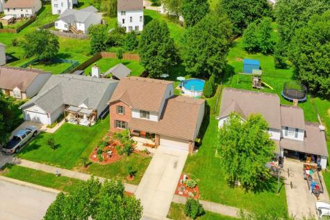 1544 W Edinburgh Bend Bloomington IN 47403