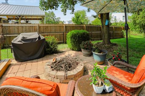 1544 W Edinburgh Bend Bloomington IN 47403