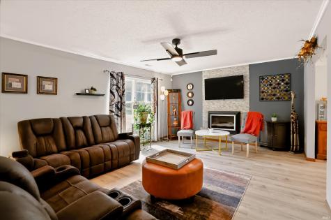 1544 W Edinburgh Bend Bloomington IN 47403